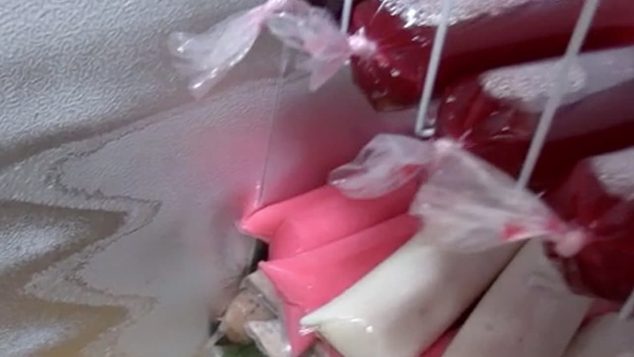 La organización 
<b><a href="https://www.facebook.com/arranqueempresarial/" target="_blank">Arranque Empresarial</a></b> aconseja tener un plan de negocio, hacer un presupuesto y obtener permisos con el condado.