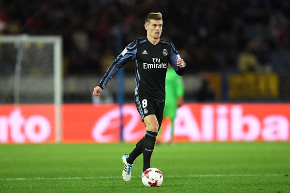 YOKOHAMA, JAPAN - DECEMBER 15: Toni Kroos of Real Madrid in action during the FIFA Club World Cup Semi Final match between Club America and Real Madrid at International Stadium Yokohama on December 15, 2016 in Yokohama, Japan. (Photo by Shaun Botterill - FIFA/FIFA via Getty Images)