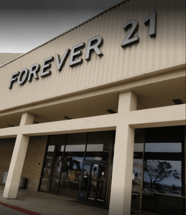 Locaciónn del Northridge Mall en el número 400 Northridge Drive, Suite #D01, Salinas, CA 93906.