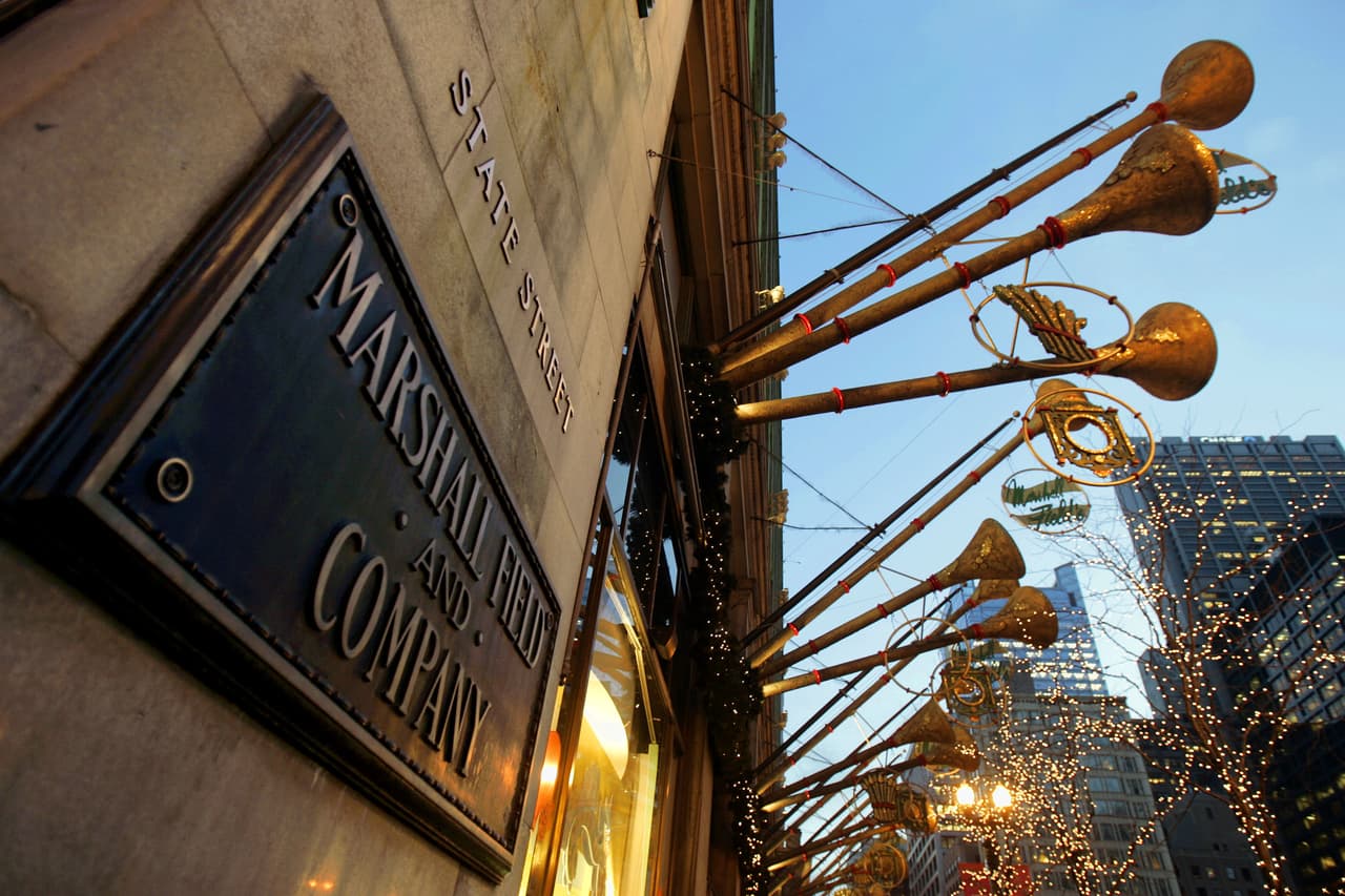 <b>Marshall Field's </b>también hizo parte de la fusión que convirtió a sus tiendas en Macy's a partir del 2005.