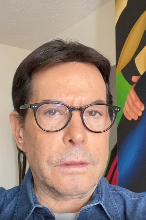 El periodista mexicano causó polémica por no ser residente de Florida, fue criticado por usuarios en redes y también fue
<b>tema de conversación en medios internacionales</b>.
<br>