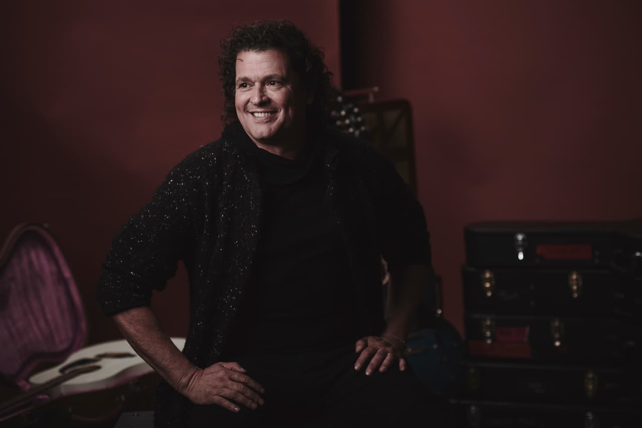 <b>CARLOS VIVES - </b>Mejor Álbum Tropical Contemporáneo: 'Vives’