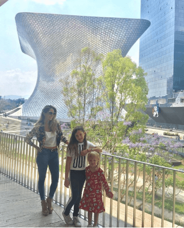 "Sí han llegado a extorsionar, a decir mentiras, a que si va a salir al público esto y la verdad, eso es muy incómodo. Pero con nosotros ya no se metan, por favor. No dejen que los demás estén involucrándose", mencionó Rosalba Ortiz.