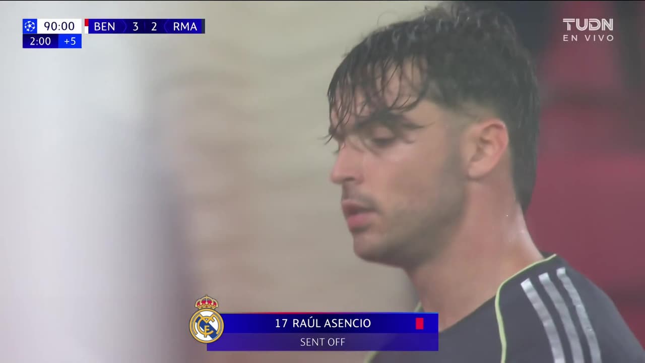 ¡Asencio se va expulsado vs. Benfica! Real Madrid se queda con 10