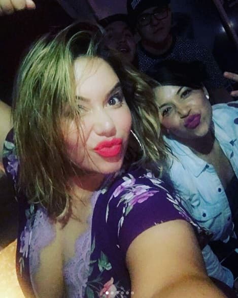 La clásica 'selfie' de las chicas Rivera haciendo divertidos gestos y parando la trompita.