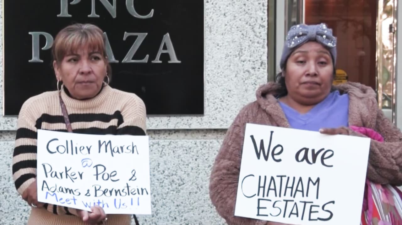 “Es triste que nos saquen de nuestras casitas”, piden compensación tras desalojo en Chatham Estates