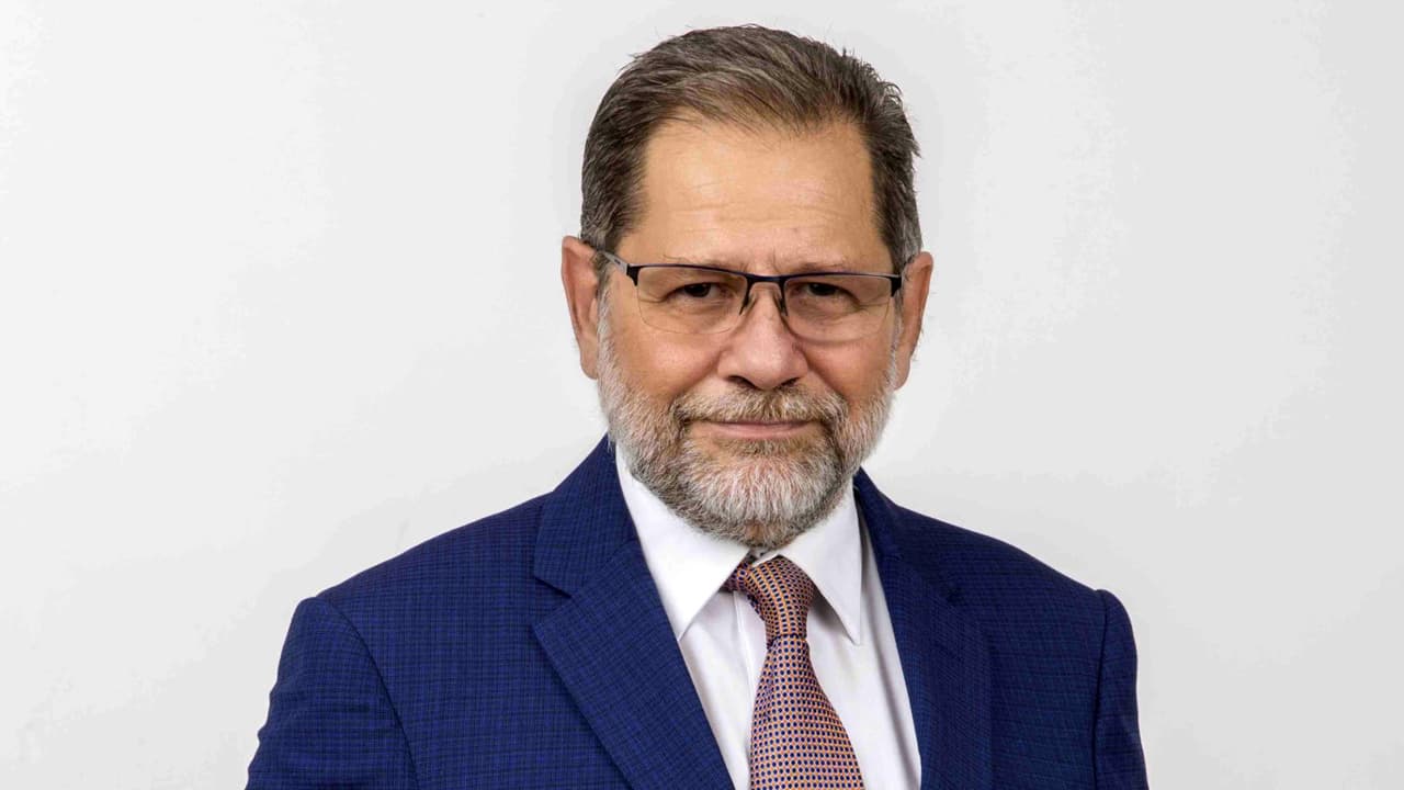 Efrén Arroyo, periodista e historiador, fallece a los 68 años de edad