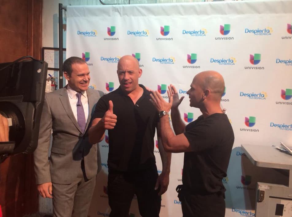 El Dr. Juan Rivera saludó al actor y definitivamente descubrimos que se parecen.