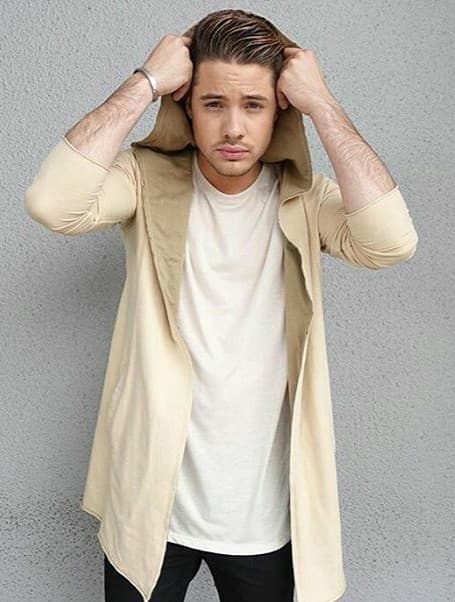 William Valdes enamora con su mirada. (Abril 12, 2016)