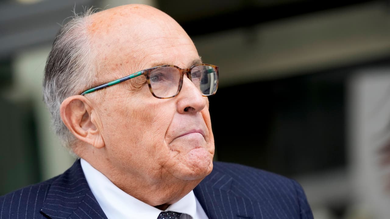 Rudy Giuliani resulta gravemente herido tras accidente automovilístico en New Hampshire