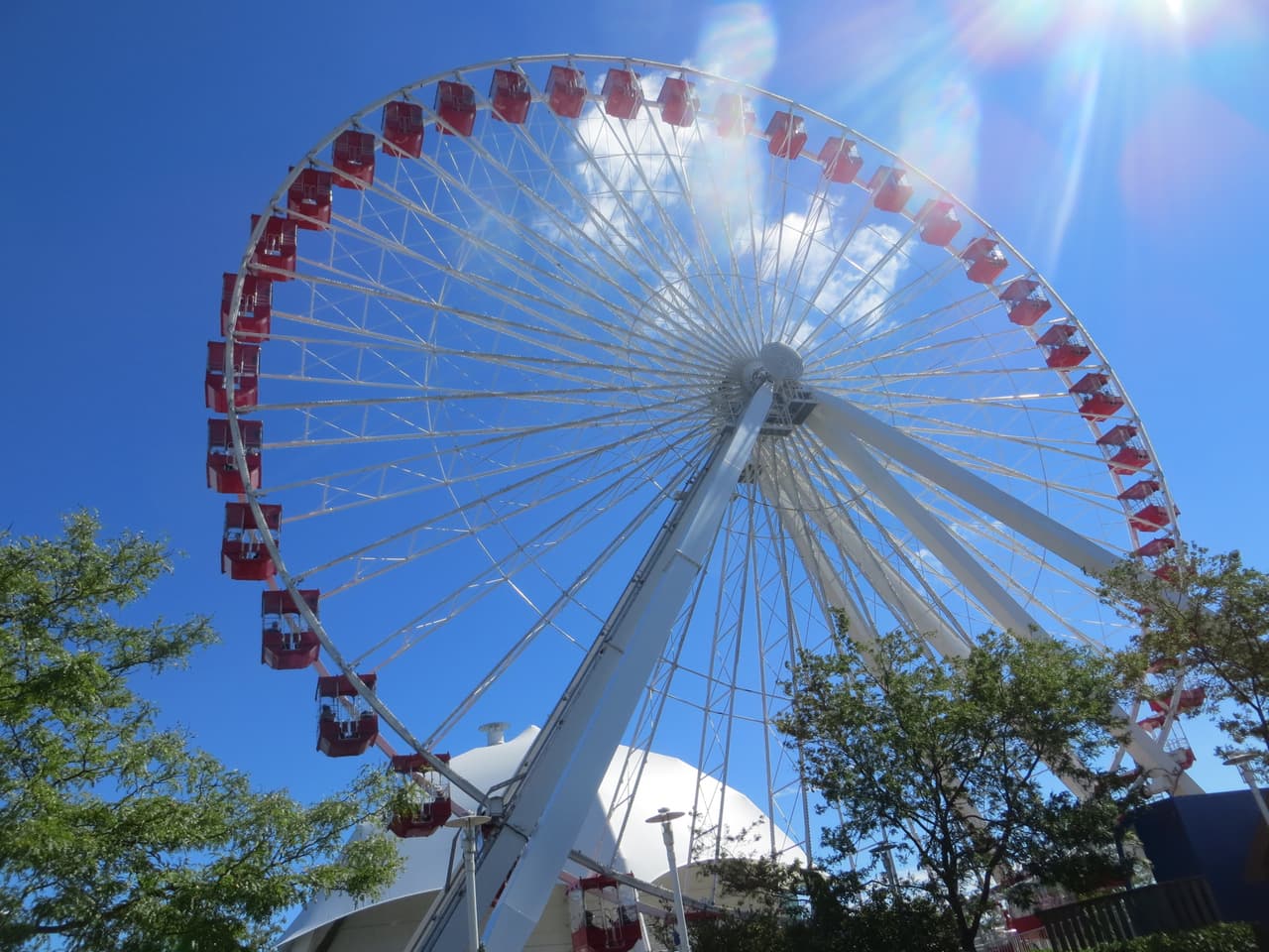 La rueda de la fortuna será sustituida por una nueva en el verano del 2016, justo a tiempo para la celebración de los 100 años del Navy Pier.