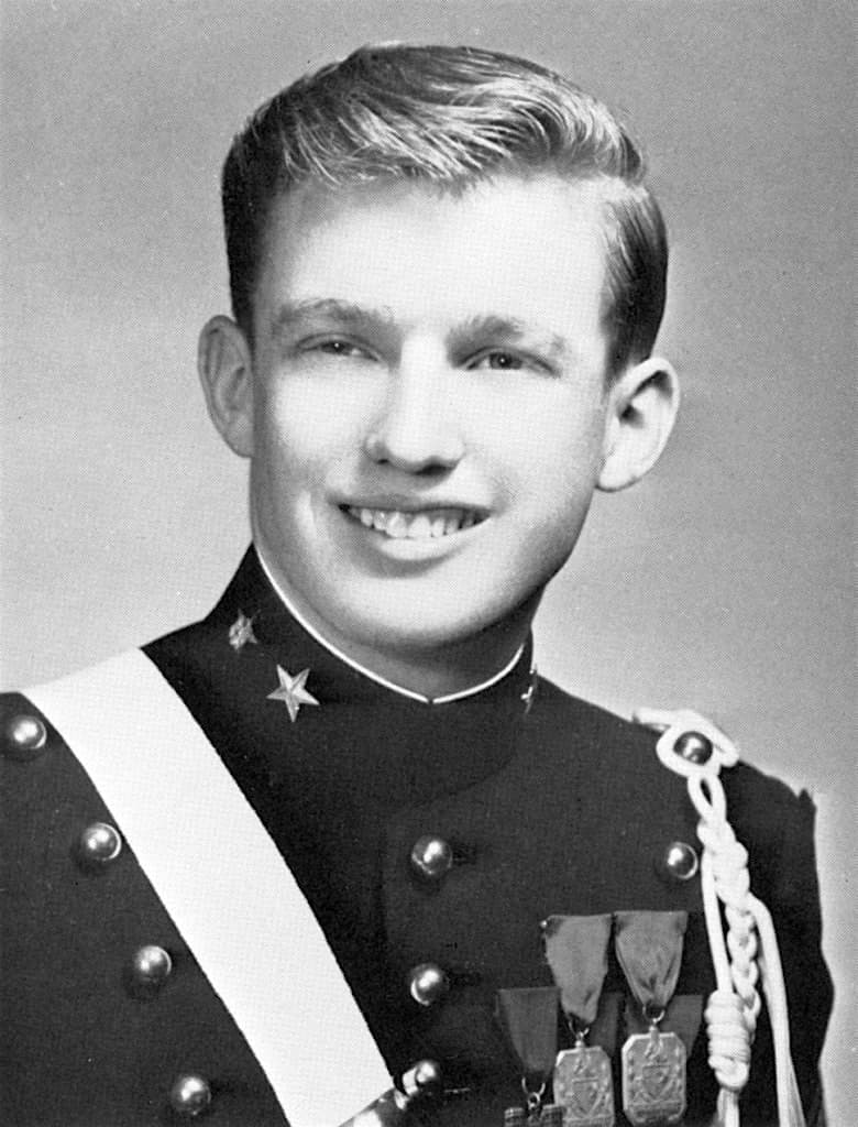 Por problemas de conducta, Donald Trump ingresó a la New York Military Academy a la edad de 13 años. Esta fotografía es del 30 de junio de 1964.