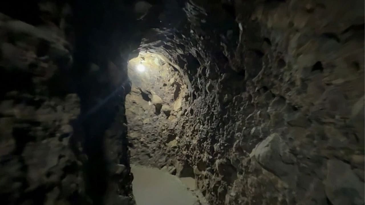 'Topolandia': Un hombre cavó con sus propias manos una casa subterránea en Costa Rica