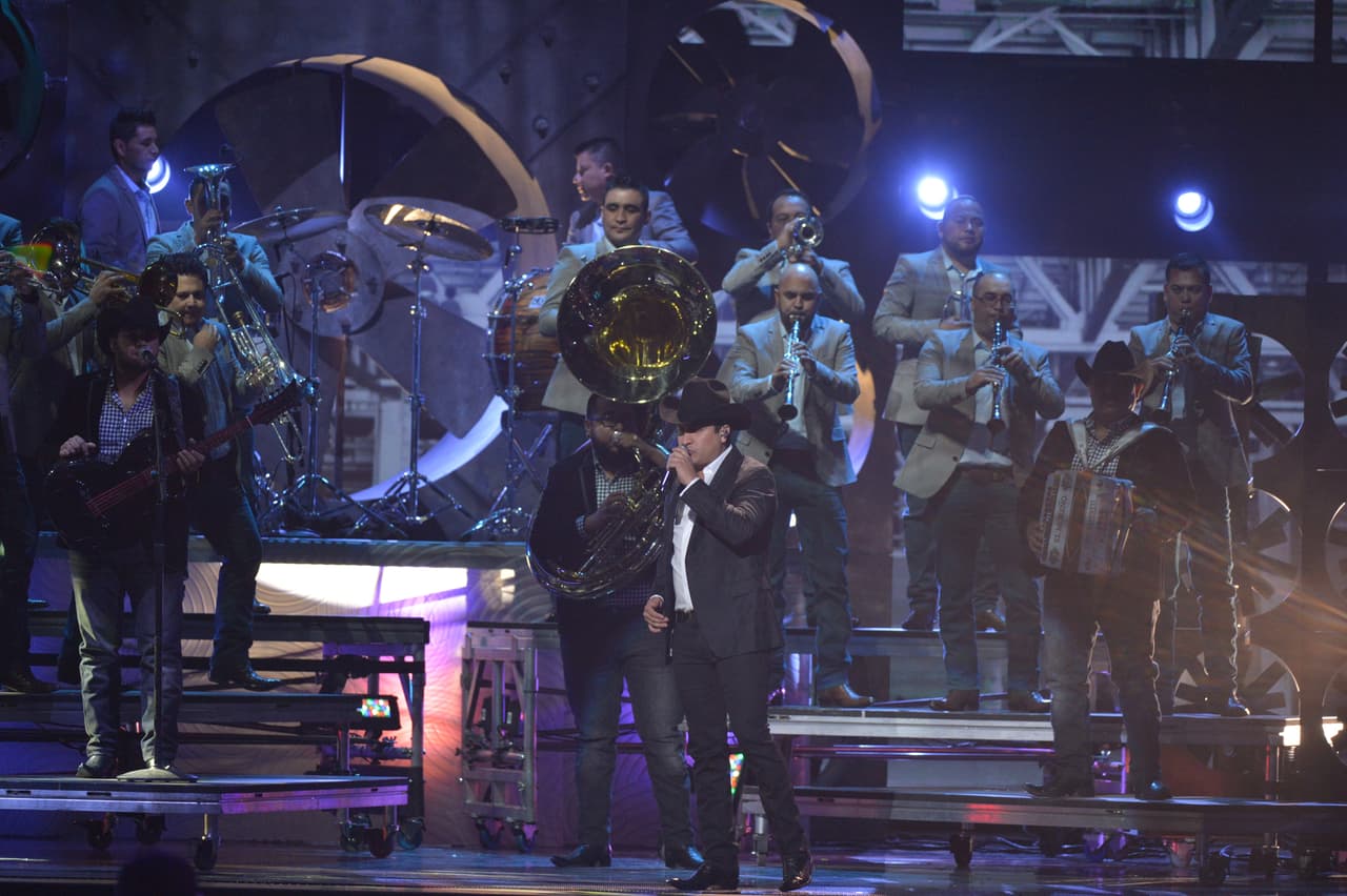 Después su ‘performance’, hubo un gran momento de aplausos que no parecían terminar.