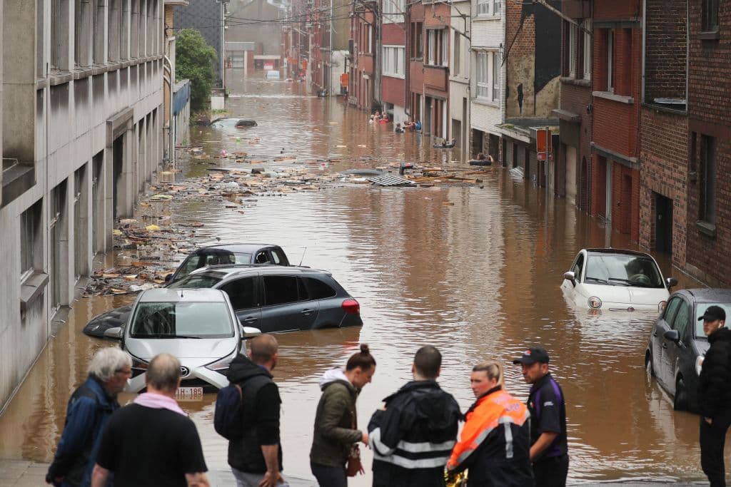 El temporal fue especialmente fuerte en Alemania. Aun así, varios países de Europa occidental se han visto también afectadas por las fuertes lluvias, 
<b>entre ellos <a href="https://www.univision.com/temas/belgica">Bélgica </a>y Países Bajos. </b>