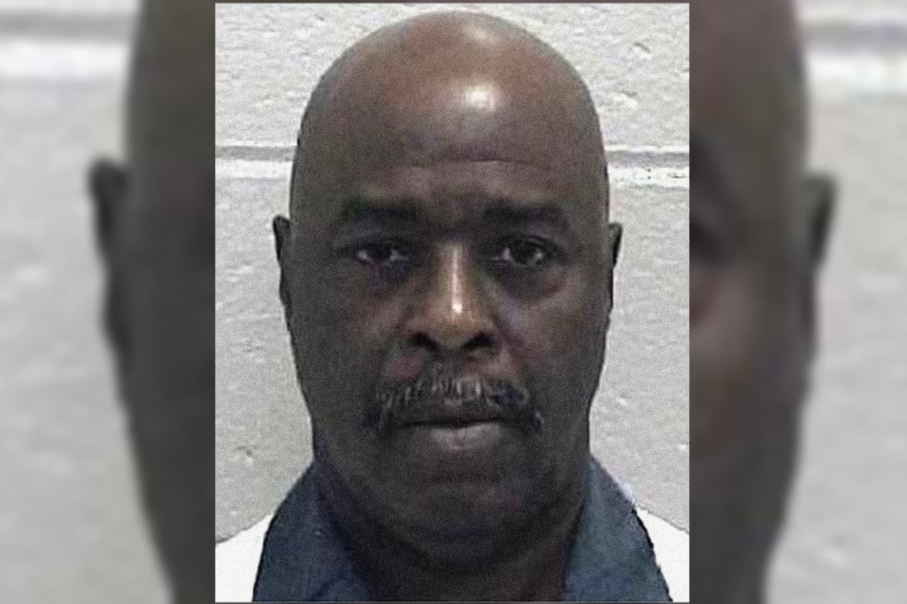 <b>John Hightower, ejecutado con inyección letal el 26 de junio de 2007 en Georgia.</b> Tomó aproximadamente 40 minutos para que las enfermeras encontraran una vena adecuada para administrar los productos químicos mortales, y la muerte no se pronunció sino hasta 59 minutos después del inicio del proceso de ejecución.