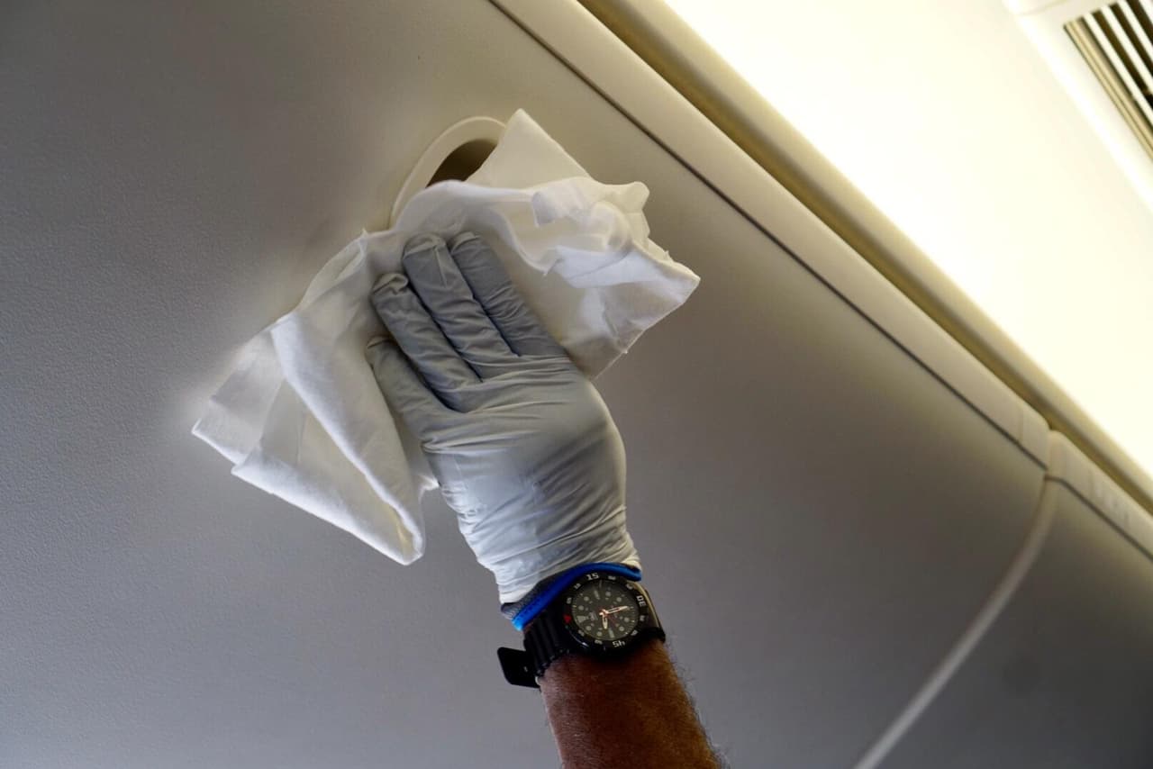 Por su parte las autoridades siguen insistiendo en que se eviten los viajes durante estos días, pero si piensa viajar, tome todas las medidas de precaución.
<br>