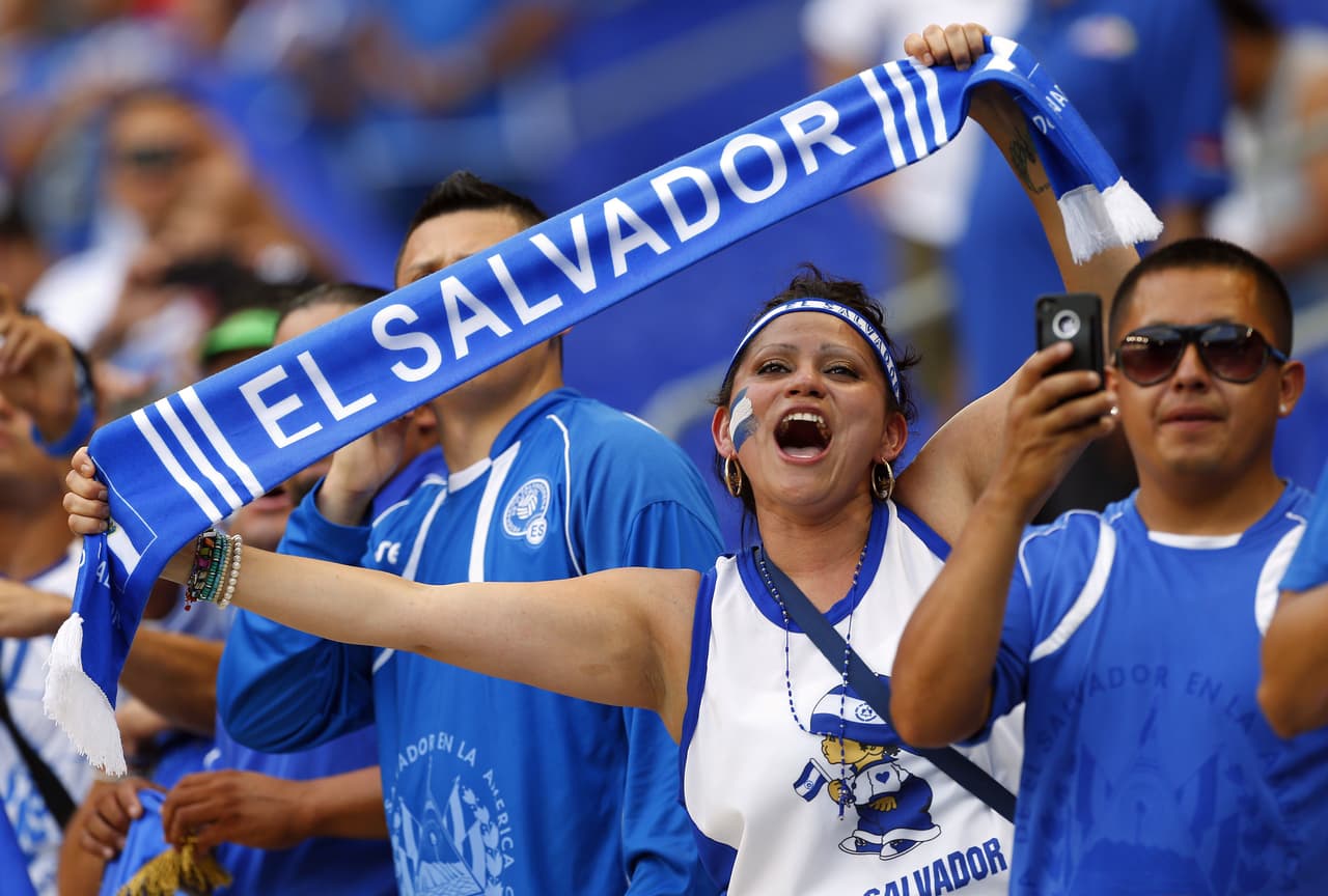 El colombiano Lara pide a los salvadoreños en EEUU apoyar a 'La Selecta' durante la Copa Oro