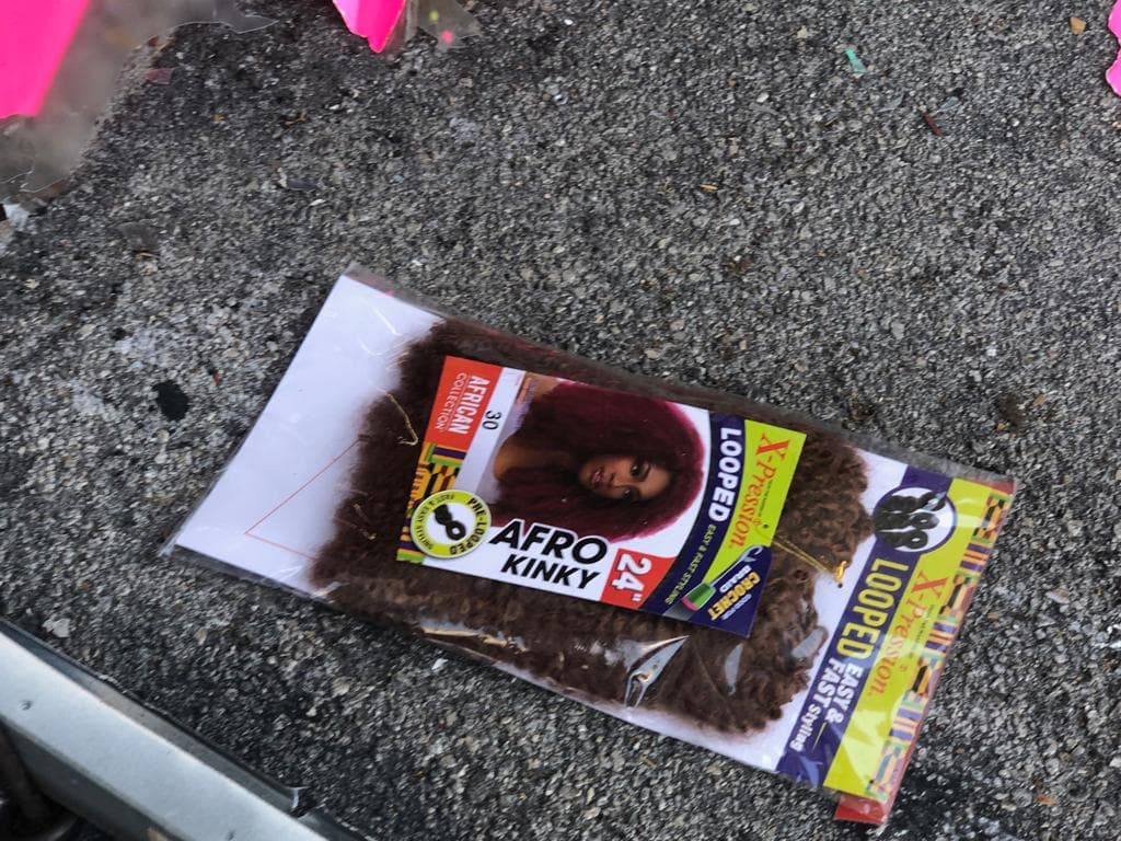 Se robaron entre $82,000 y $90,000 en exclusivas pelucas, que utilizan famosos y personajes de la farándula en EEUU.