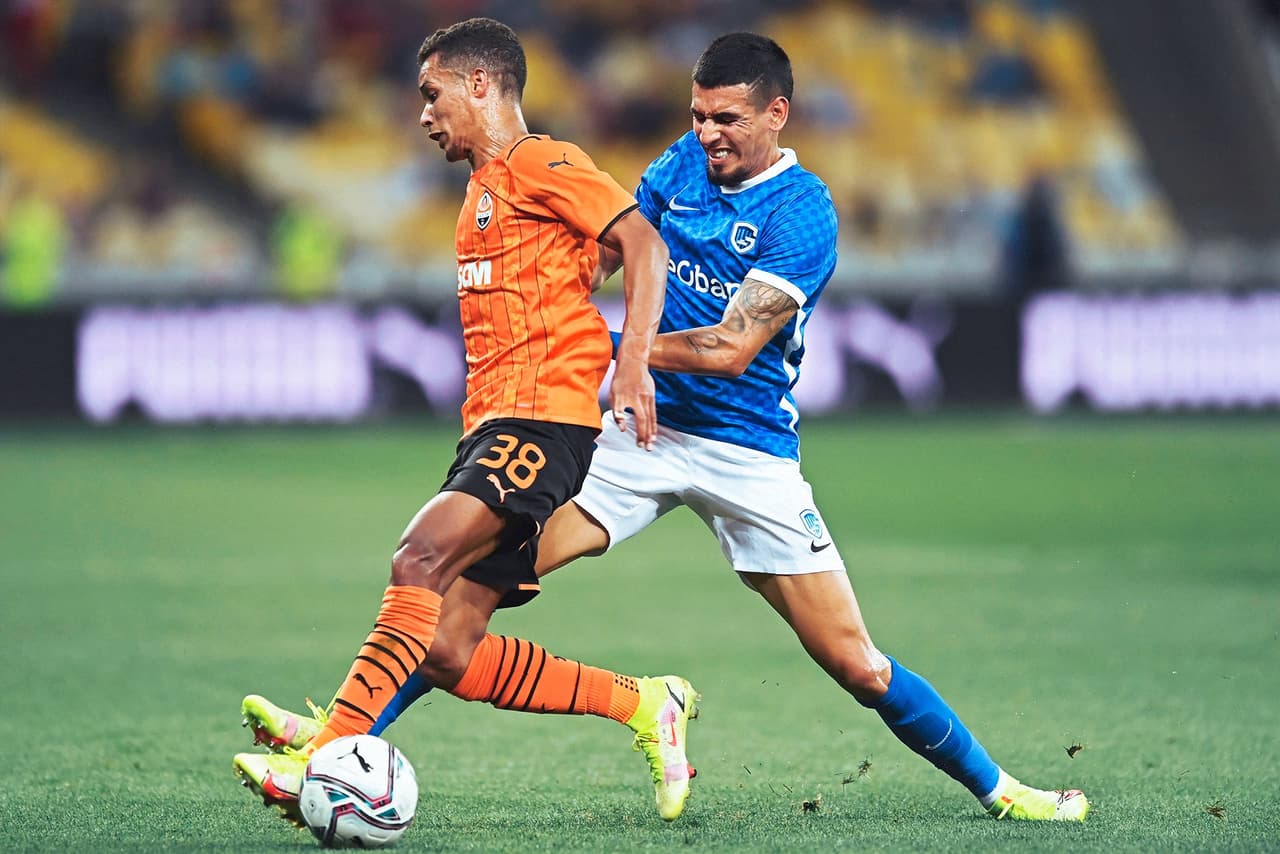 Shakhtar Donetsk derrota 2-0 al Genk en el partido de vuelta en la ronda eliminatoria de la Champions League. Lassina Traoré abrió el marcador al 27’ y Marcos Antonio Silva Santos remató al 76’ para darle la victoria al equipo ucraniano.