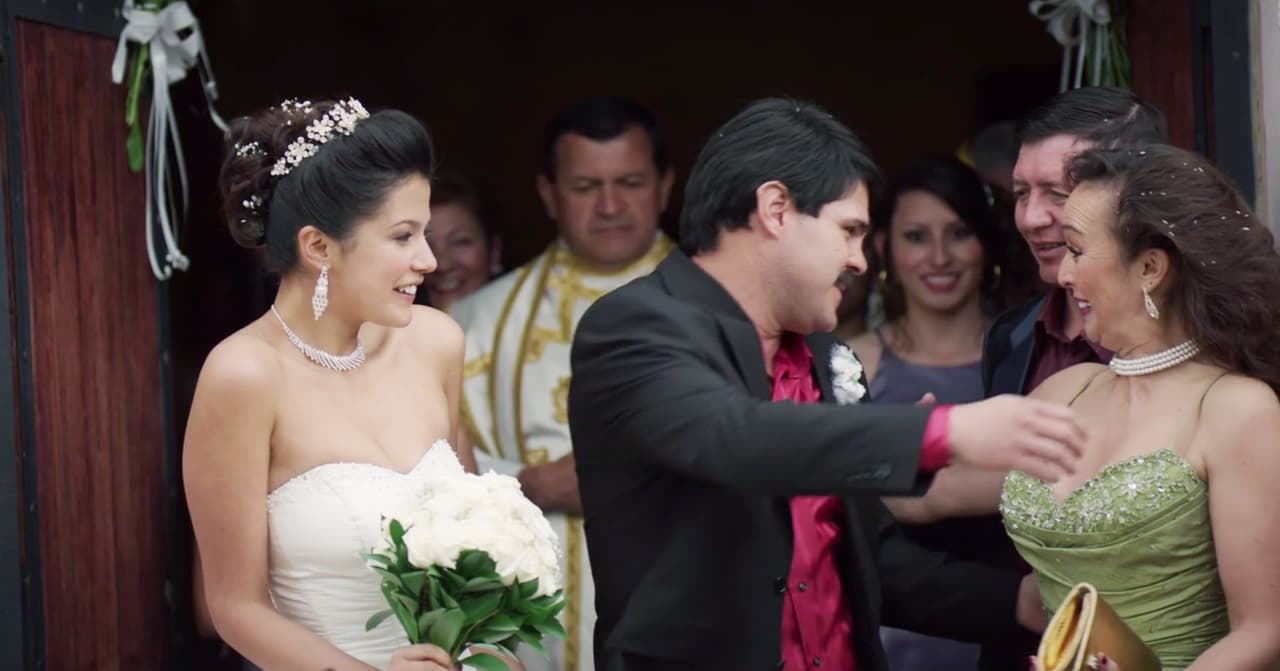 Joaquín no solamente cuenta con la aprobación de Elba, también la de la familia de su esposa.