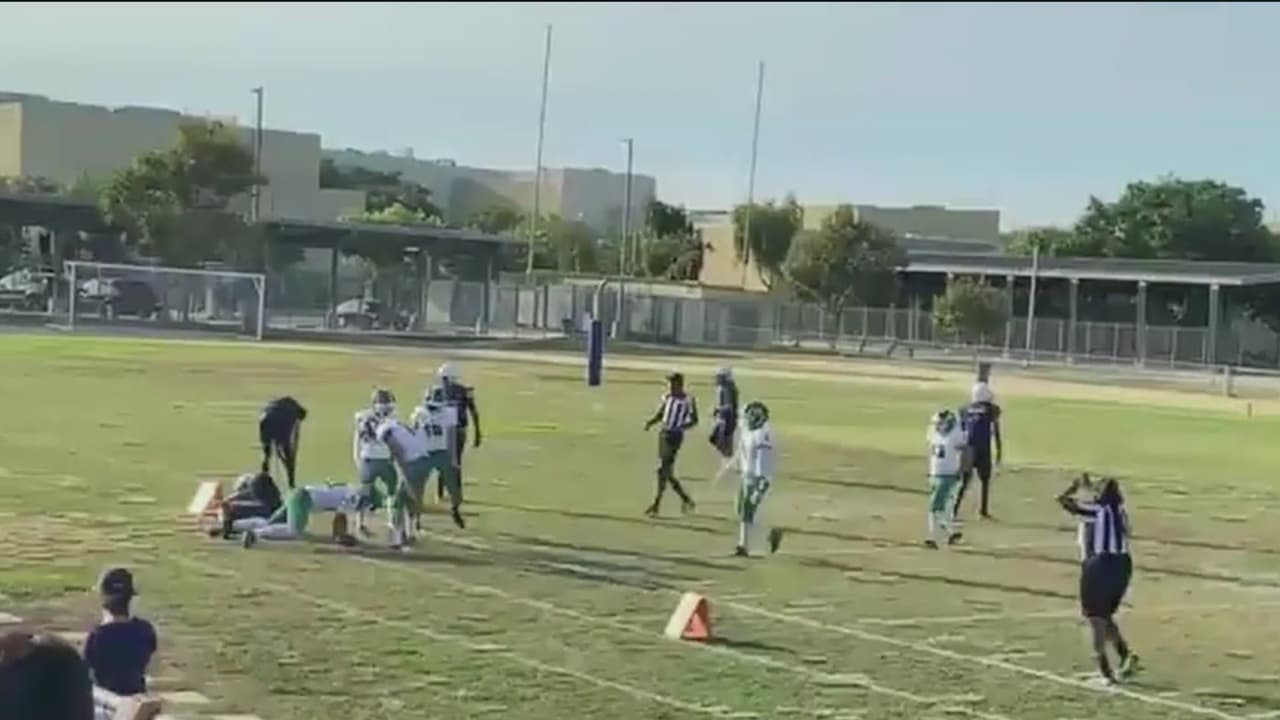 Familia de joven que murió en partido de fútbol americano demanda al Distrito Escolar de Los Ángeles