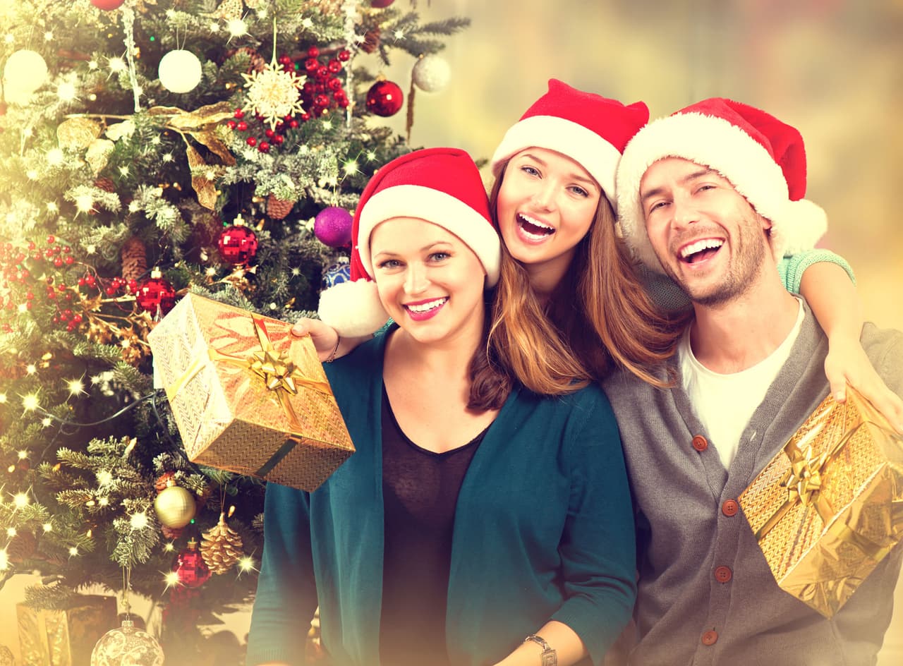 El reciclaje de regalos es válido siempre y cuando cumplamos con ciertas reglas, ya que hay algunos objetos que debemos evitar regalar a toda costa para no dar la impresión de que estamos dando algo que no nos gustó y que lo único que buscamos es deshacernos de él.