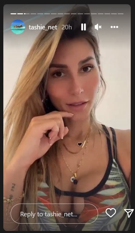 "Como dijo Nikola Tesla: 'Cuando comprendes que 
<b>toda opinión es una visión cargada de historia personal</b>, empezarás a comprender que todo juicio es una confesión'", escribió. 
<br>