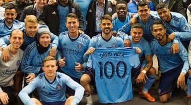 Centenario y goleador: David Villa celebró con el tanto de la victoria su partido número 100 en MLS