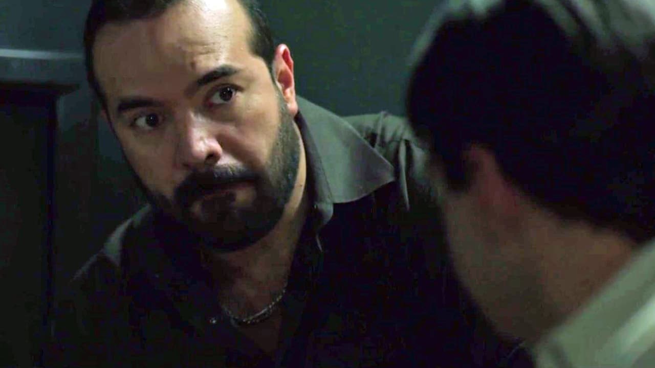 En los hermanos
<b>Bernal Leyda</b>,
<b><a href="http://www.univision.com/series/el-chapo/marco-de-la-o-es-joaquin-el-chapo-guzman-en-el-chapo" target="_blank">'El Chapo'</a></b> tiene aliados fieles y sagaces para hacer su frente de lucha y defender sus territorios.