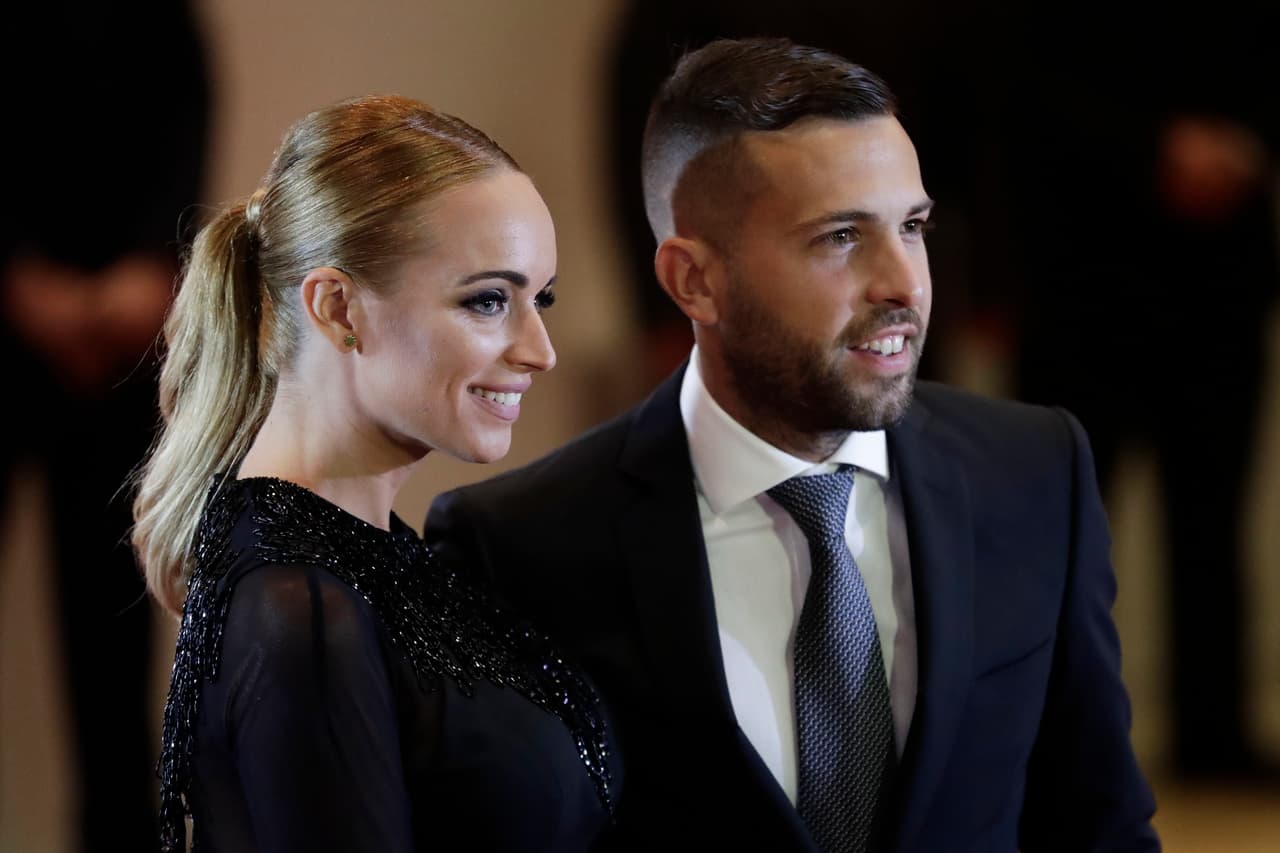 Romarey Ventura es la pareja de Jordi Alba e hicieron su relación pública en 2015. Ella trabaja en temas de turismo y es modelo de forma esporádica.