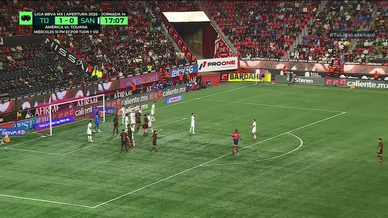 ¡GOL!  anota para Club Tijuana. Ignacio Rivero