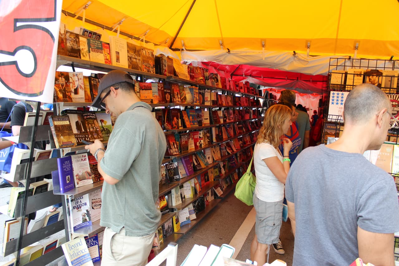 Miles de libros, tirillas cómicas y artesanías fueron algunas de las cosas que encontraron los asistentes a la Feria.