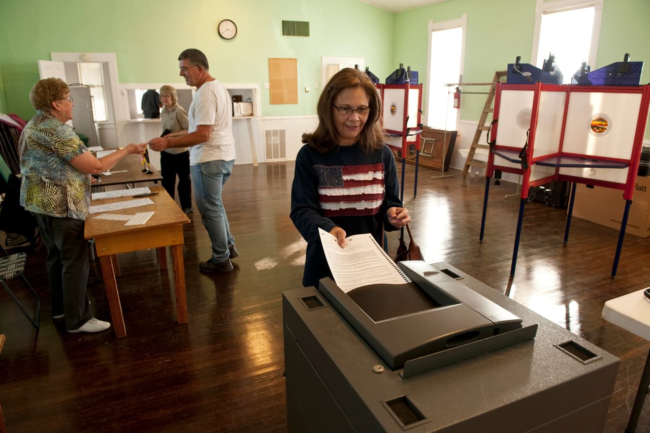 Cómo reportar problemas en los centros de votación en Orlando y Florida Central