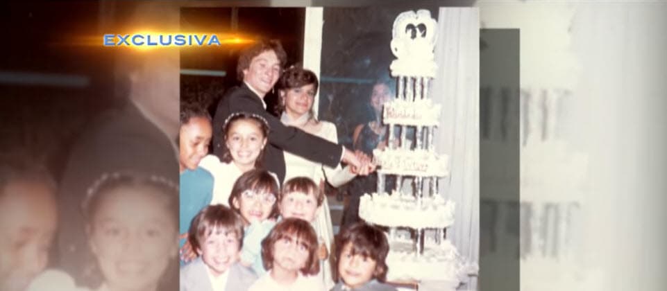 "Él era muy chiquito, él tenía 19 (años) y yo 20 cuando nos casamos". La responsabilidad que Peniche demostró a tan corta edad fue algo que terminó por deslumbrarla. 
<br>