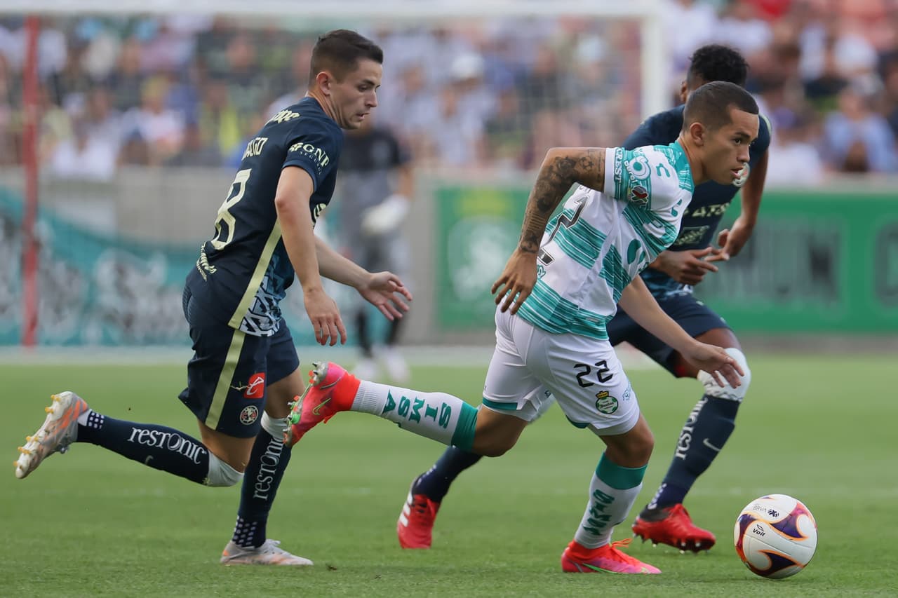 Roger Martínez hizo un golazo que fue suficiente para que el América derrotara a Santos en un duelo de preparación de cara al arranque del Apertura 2021.