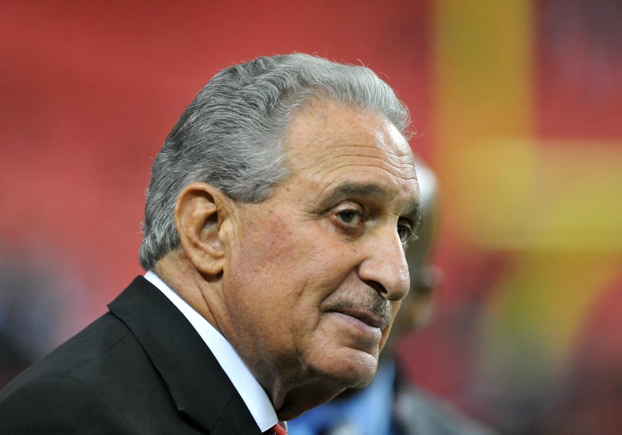 Arthur Blank dueño de los Falcons, diagnosticado con cáncer de próstata