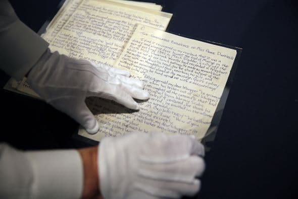 Lennon escribió los libros e hizo los dibujos para éstos en la década de 1960.