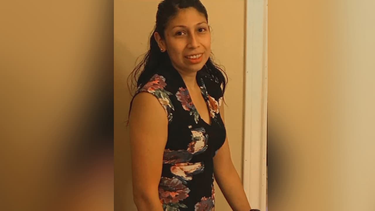 María Jiménez es descrita como una persona dulce, respetuosa, tranquila y muy trabajadora, para quien su única hija, de 3 años, es su mundo y su razón de existir.