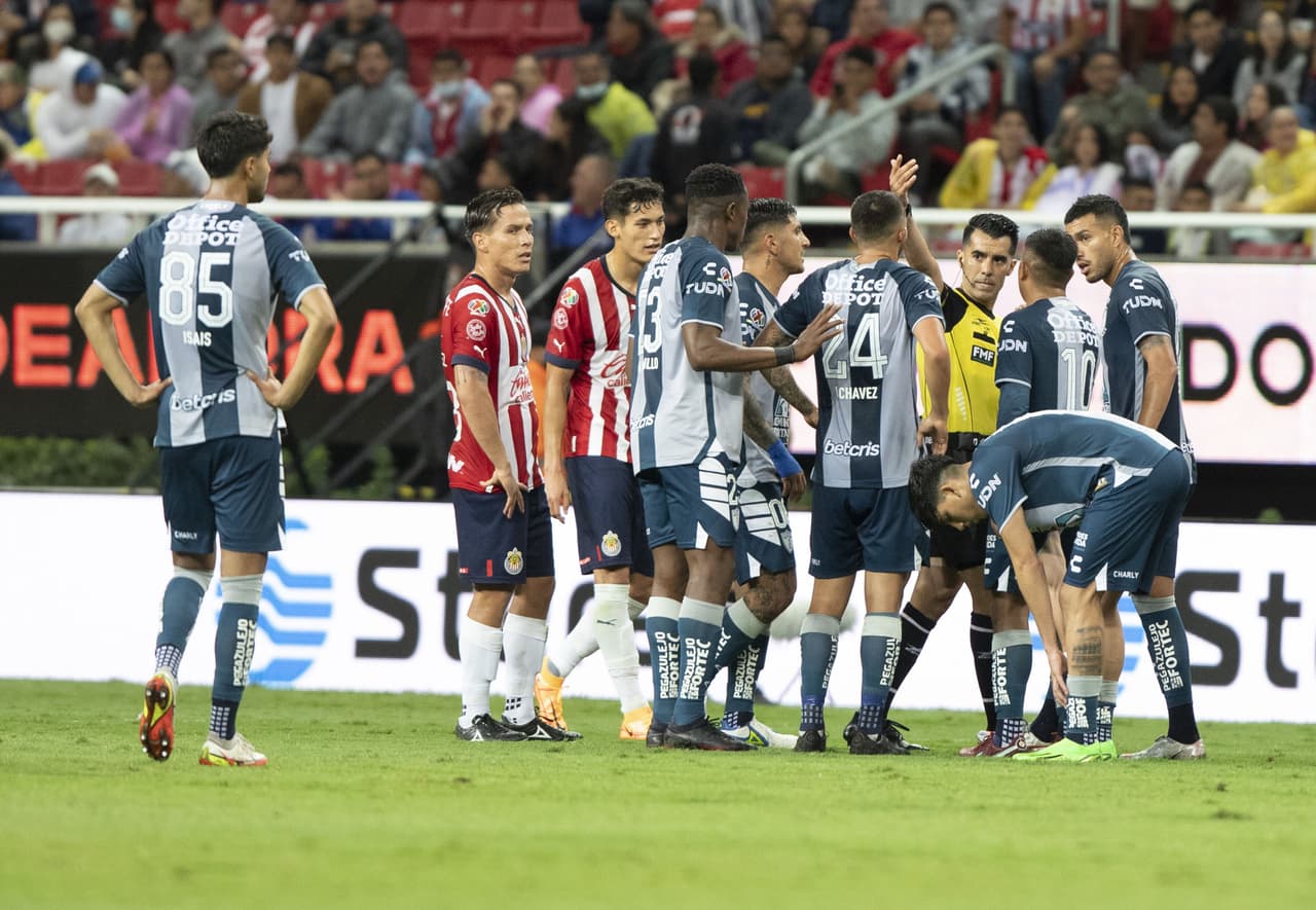 Chivas sigue sin anotar en el Estadio Akron y sin ganar en el Apertura 2022 tras empatar 0-0 ante Pachuca en la Jornada 6.