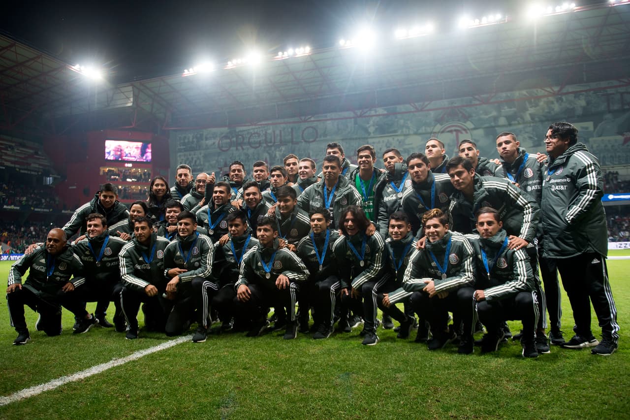 Tras la gran actuación que tuvieron en la Copa Mundial Sub-17 en Brasil, los jugadores recibieron un emotivo homenaje.