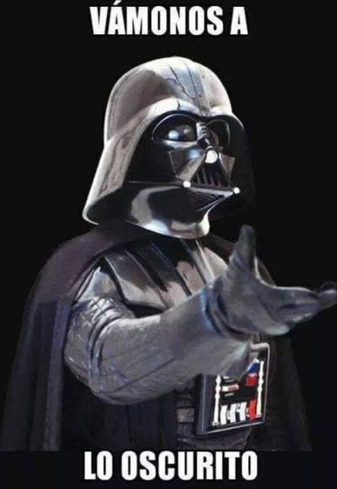 Únete al lado oscuro de la fuerza y ríete un poco con estas bromas de la película.