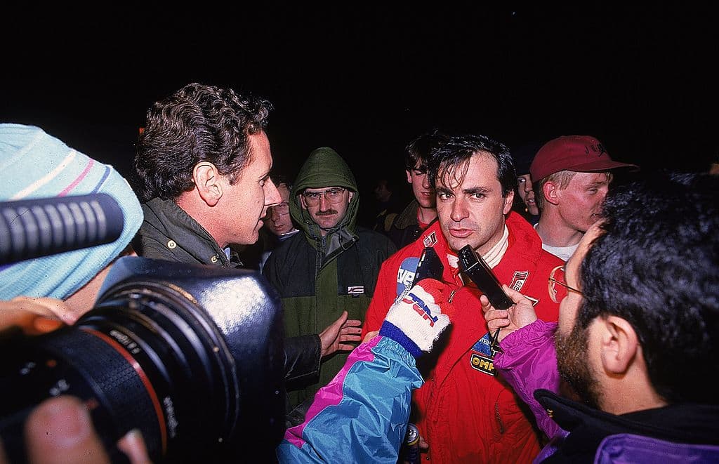 Carlos Sainz pierde Mundial de Rally a 500 metros de la meta.
<br>
<br>El piloto español, se quedó sin su tercer título Mundial el 24 de Noviembre de 1998.