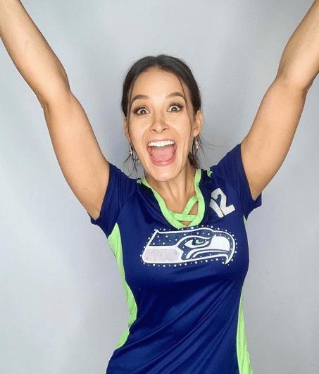 También es fanática de la NFL.
<br>