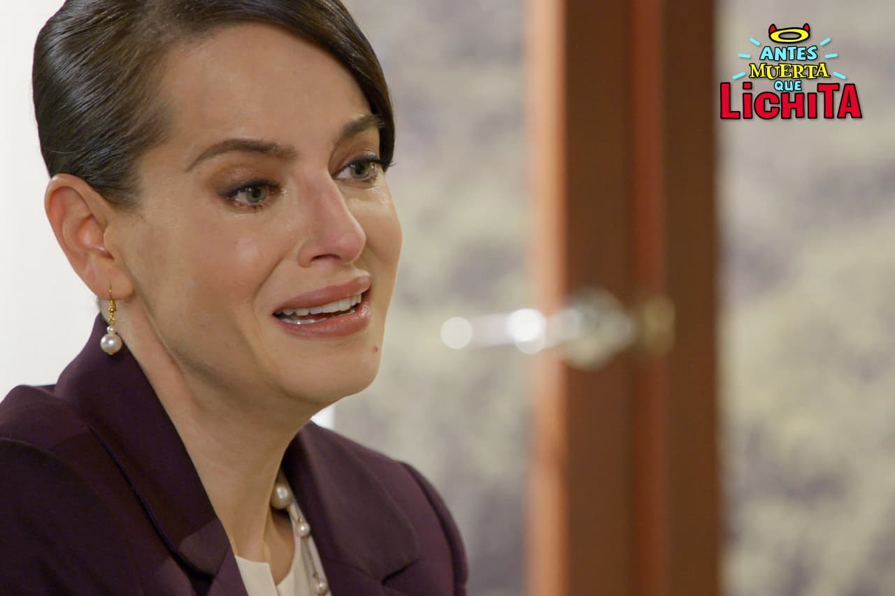 Sandra le dice a Beatriz que Alicia es la amante de Augusto.