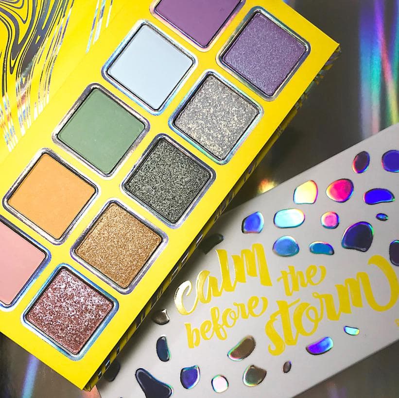 De hecho, la empresaria creó una línea de labiales y sombras inspiradas en el nacimiento de la pequeña Stormi.