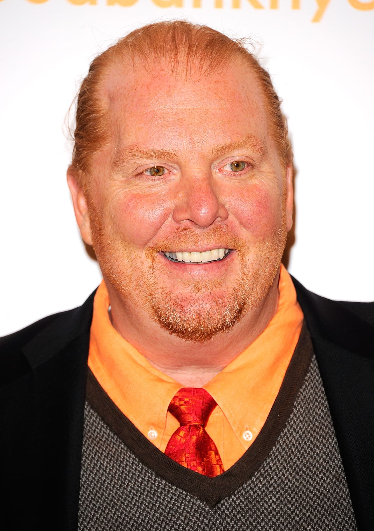 Odio: Mario Batali lo odia. ¿Quién es Mario Batali? El rey de la cocina italiana en Estados Unidos dijo sobre el frapuchino unicornio cuando le hablaron de los polvos misteriosos con que estaba hecho: “¿Qué significa eso? La palabra 'polvo' puede significar muchísimas cosas. Toda la vida me han hecho advertencias sobre el polvo, diciéndome que me mantengo alejado de él". La crítica gastronómica Maxine Builder, de Extra Crispy, “no es placentero, pero tampoco es claramente feo".