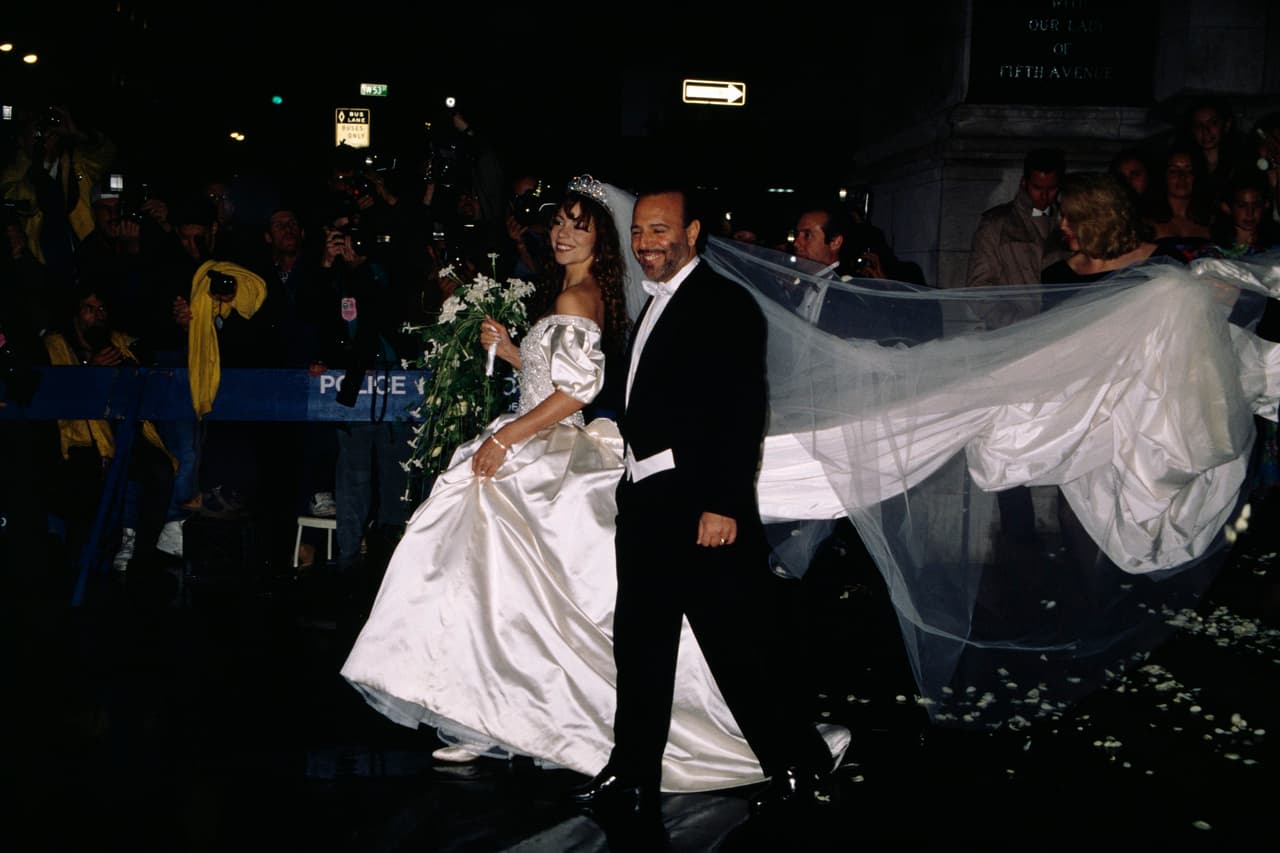 El esposo de Thalía negó haber sido una persona controladora, pero considera que 
<b>su relación fue "incorrecta e inapropiada".</b>
<br>