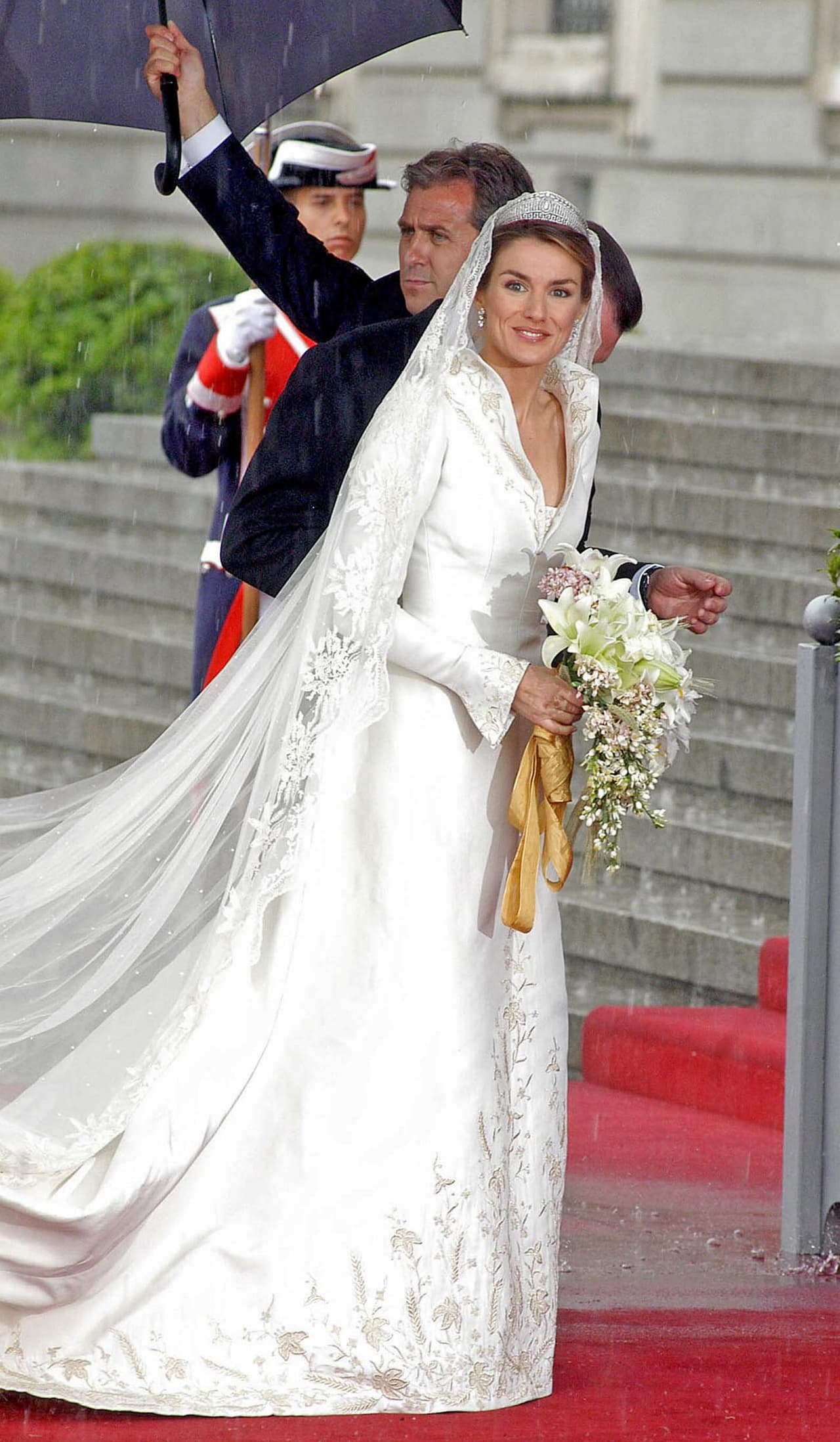 Dada la magnitud del evento, se le consideró boda de Estado, y 
<b>se ofreció la máxima seguridad.</b>