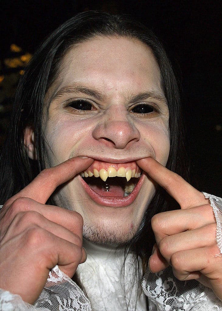 <b>9. VAMPIROS</b>
<br>Actualmente los vemos hasta en la sopa en cine, televisión, libros y más medios culturales, pero el mito en realidad ha existido desde tiempos inmemoriales.